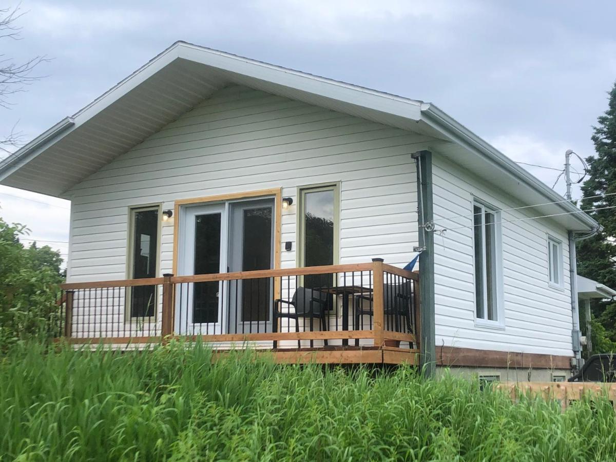 Chalets Les Chanterelles De Forillon L'Anse-au-Griffon ภายนอก รูปภาพ